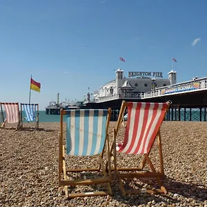 The Pearl - Stylish 3 Bedrooms House In Great Location Brighton